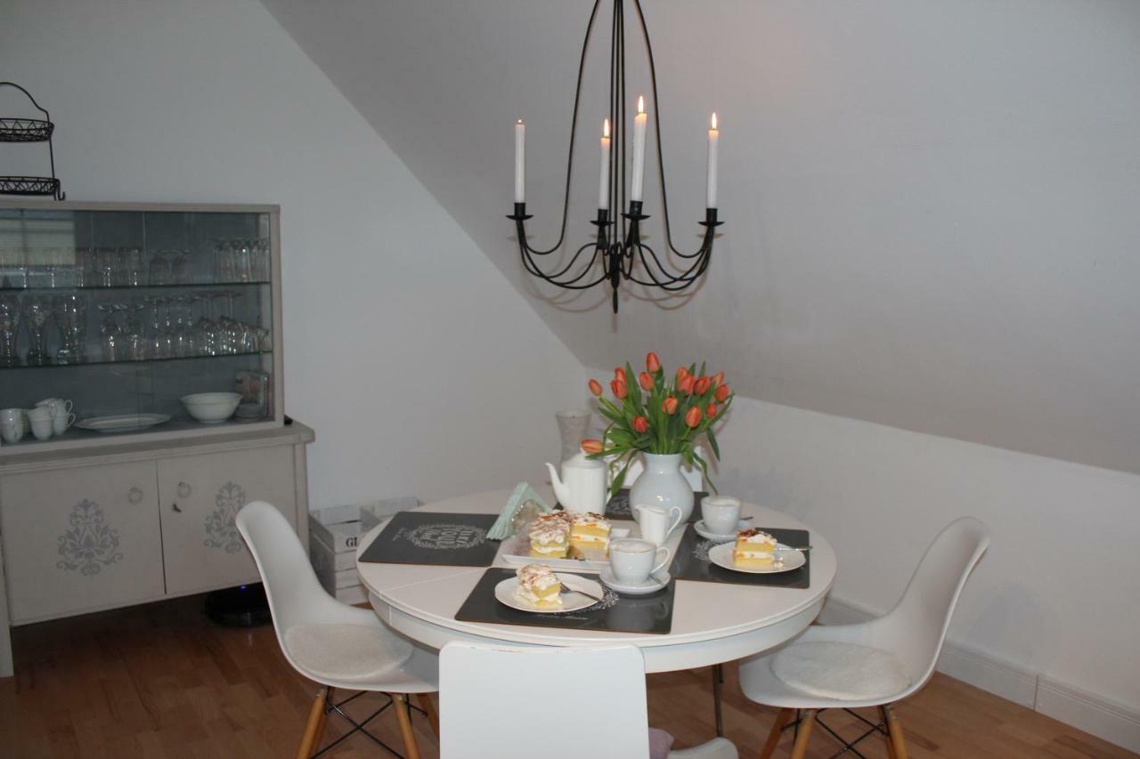 Ferienwohnung Im Tuermchen Oberfell Экстерьер фото