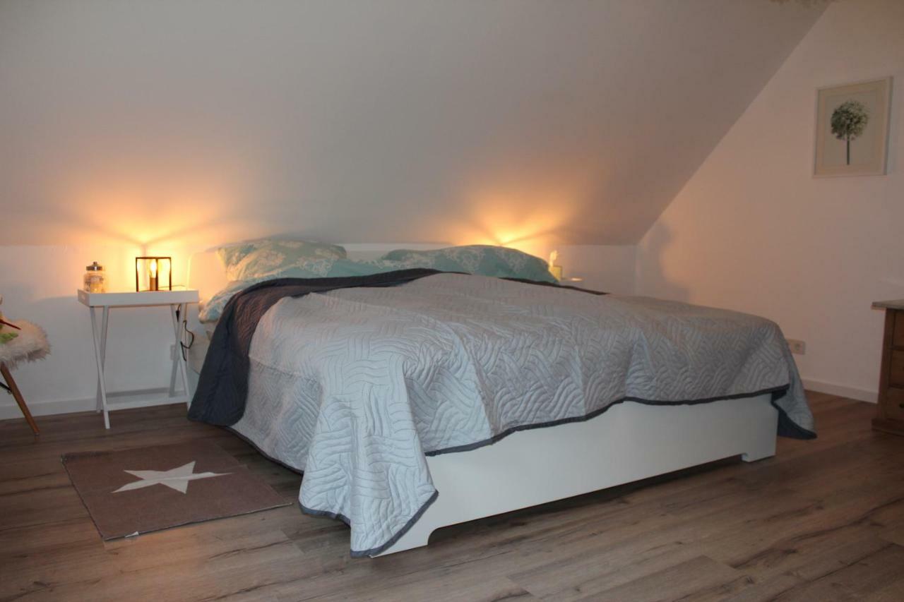 Ferienwohnung Im Tuermchen Oberfell Экстерьер фото