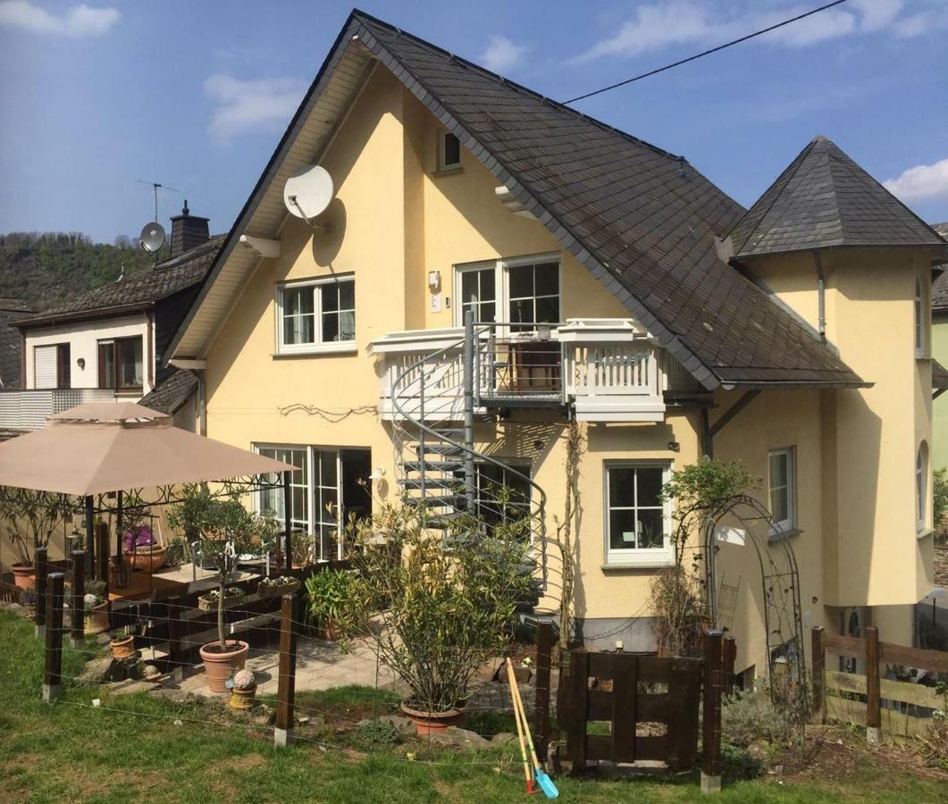 Ferienwohnung Im Tuermchen Oberfell Экстерьер фото